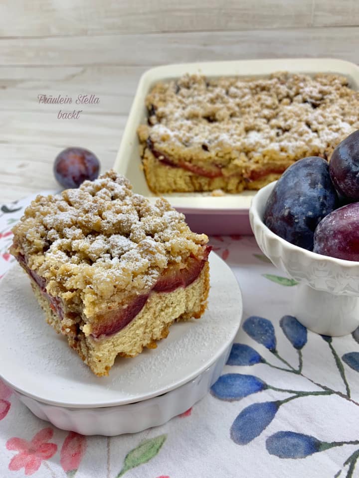 zimtschnecken-zwetschgenkuchen-mit-nusscrumble