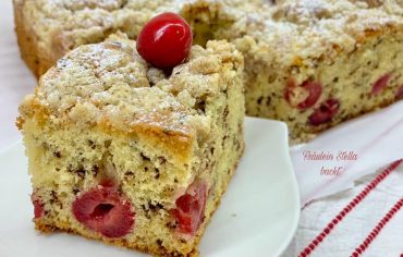 stracciadella-kirschkuchen-mit-mandelstreusel